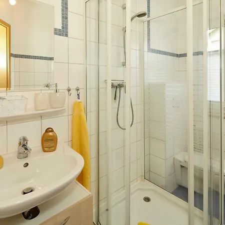 Uns Huesung * 제바트헤링스도르프